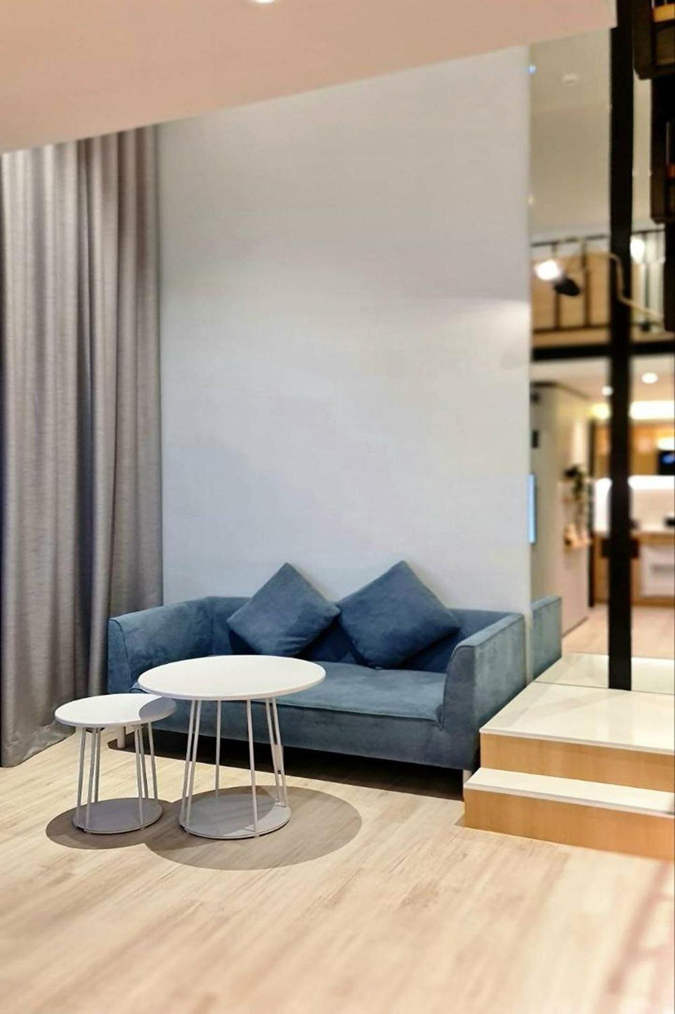 The Sacha Apart-Hotel Thonglor Банкок Екстериор снимка