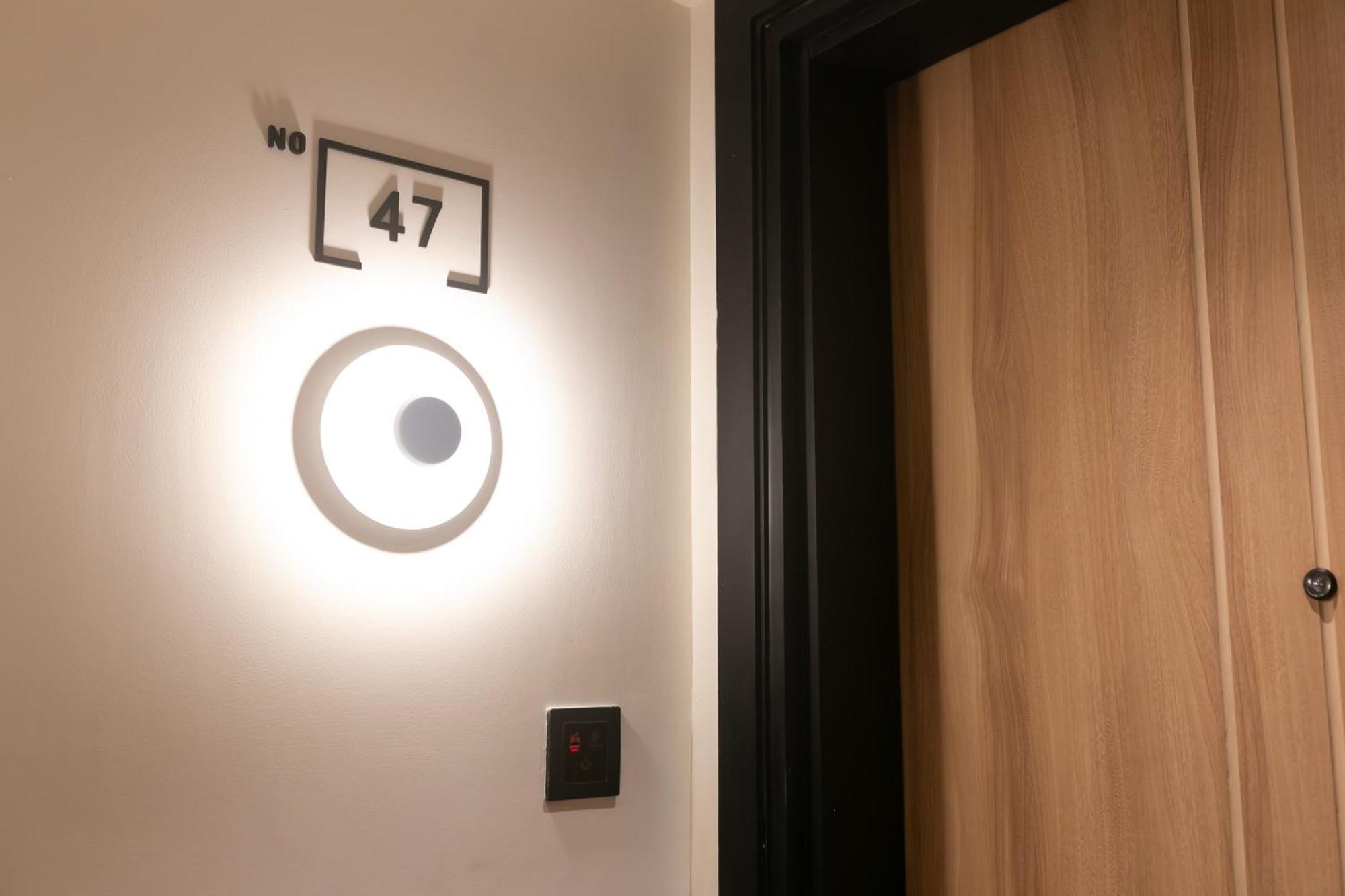 The Sacha Apart-Hotel Thonglor Банкок Екстериор снимка