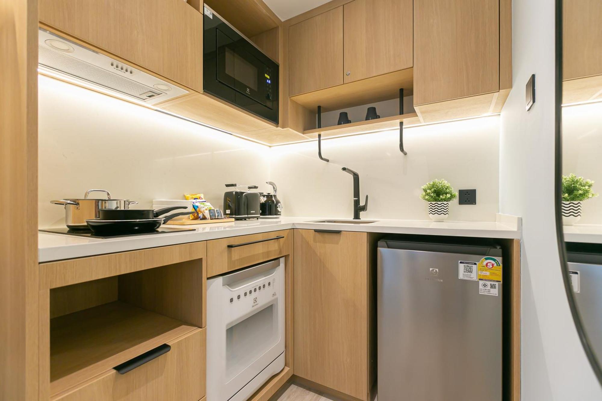 The Sacha Apart-Hotel Thonglor Банкок Екстериор снимка