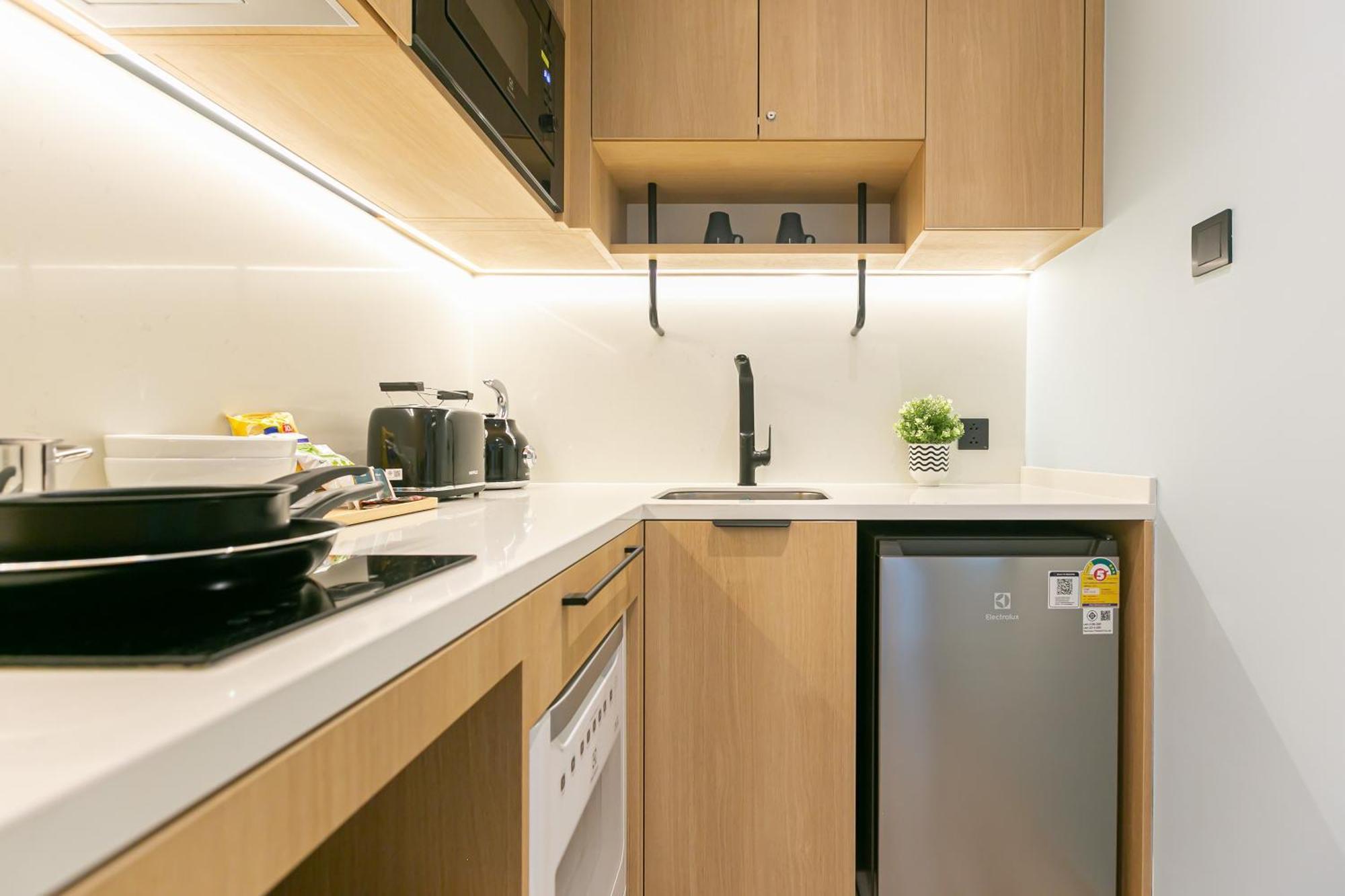 The Sacha Apart-Hotel Thonglor Банкок Екстериор снимка