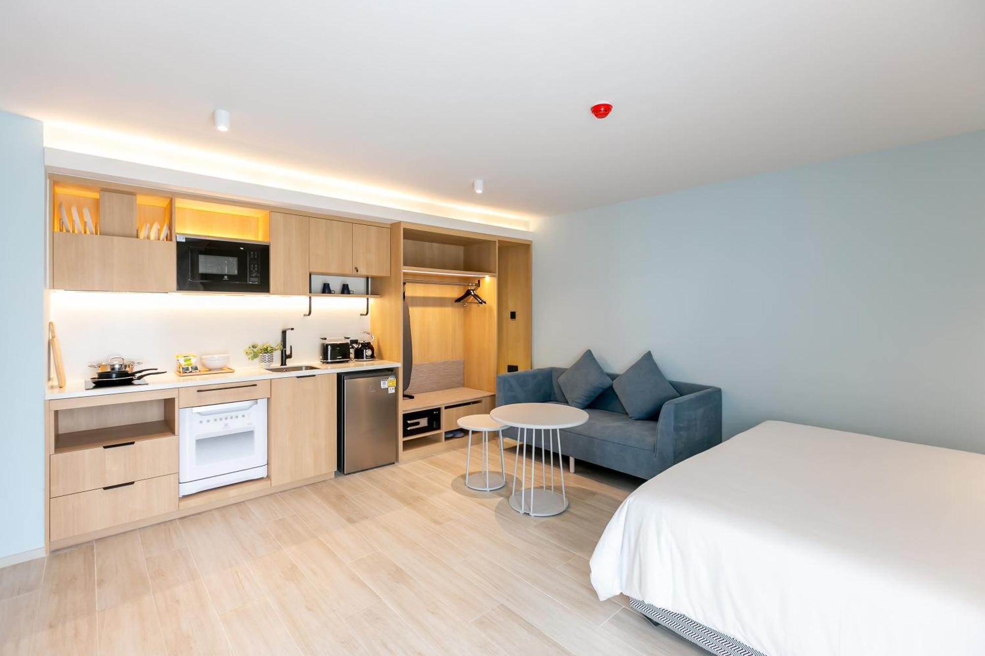 The Sacha Apart-Hotel Thonglor Банкок Екстериор снимка