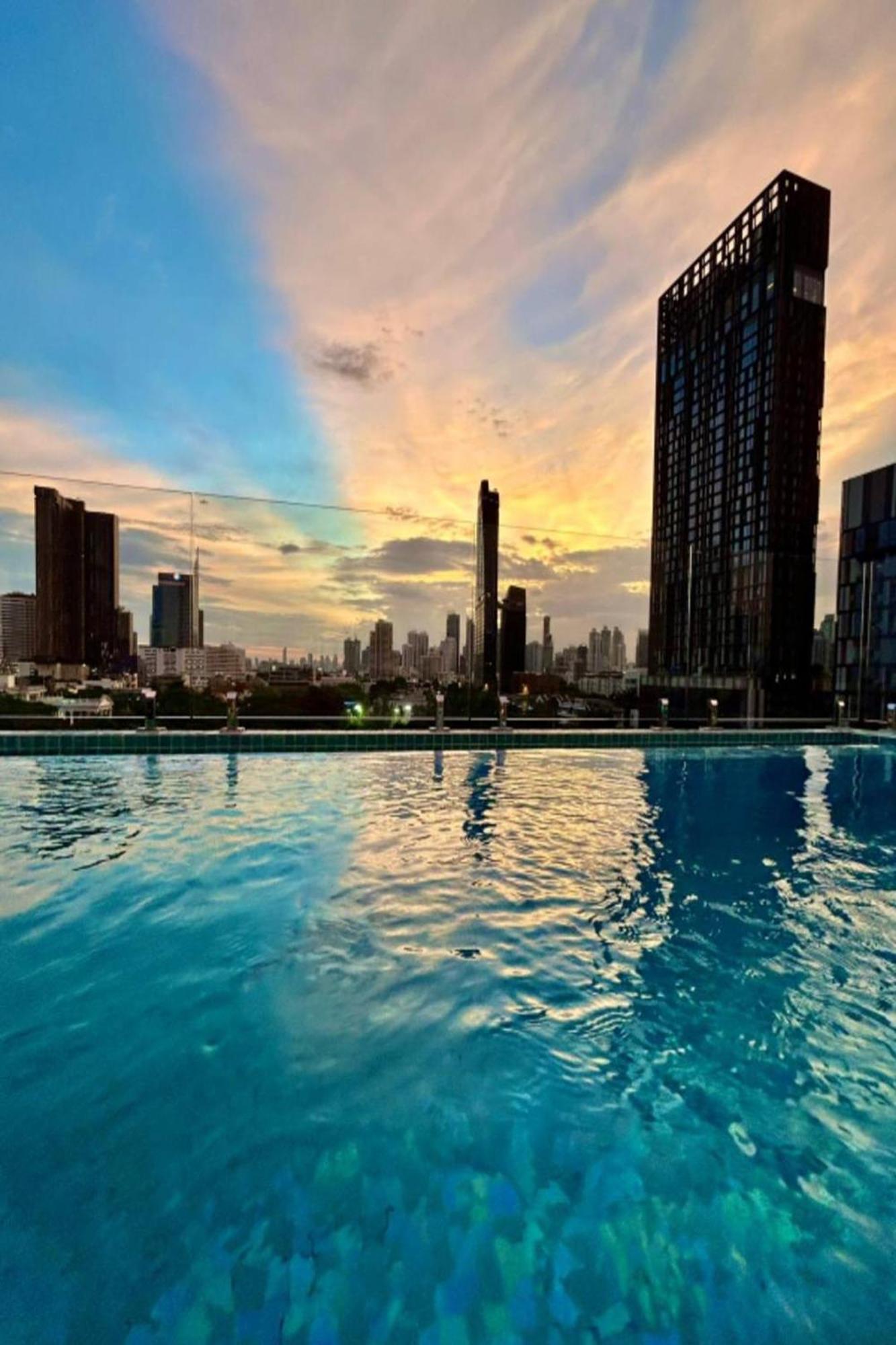 The Sacha Apart-Hotel Thonglor Банкок Екстериор снимка